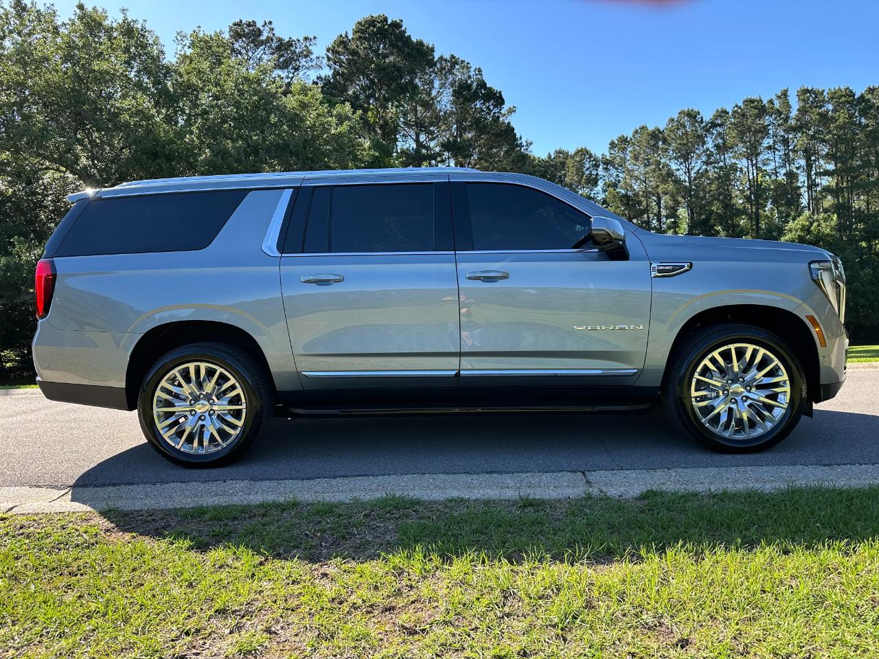 GMC Yukon XL 2WD 4dr Elevation 2025