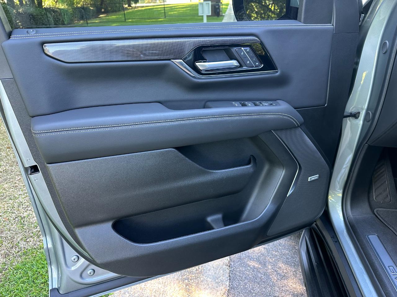 GMC Yukon XL 2WD 4dr Elevation 2025