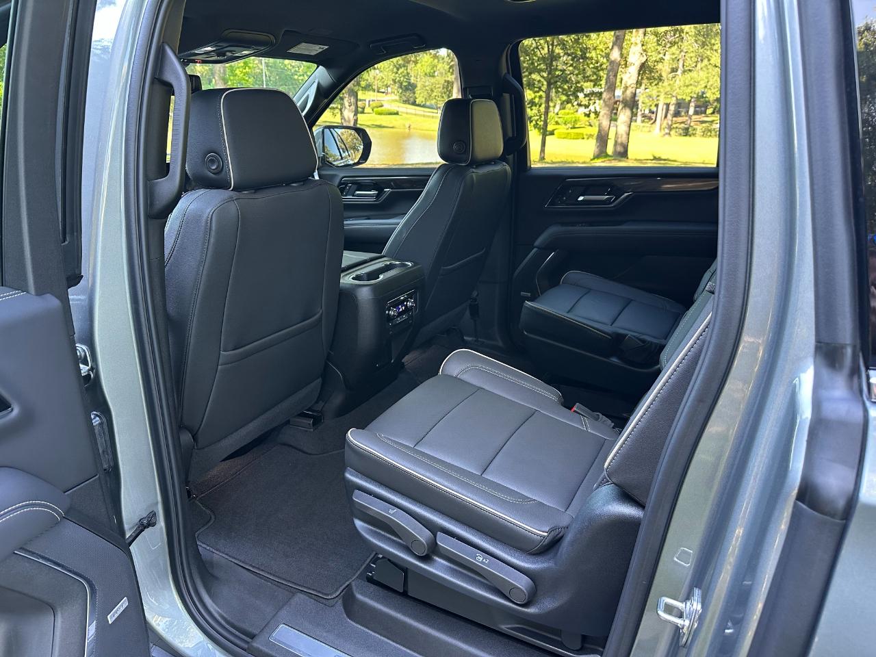 GMC Yukon XL 2WD 4dr Elevation 2025
