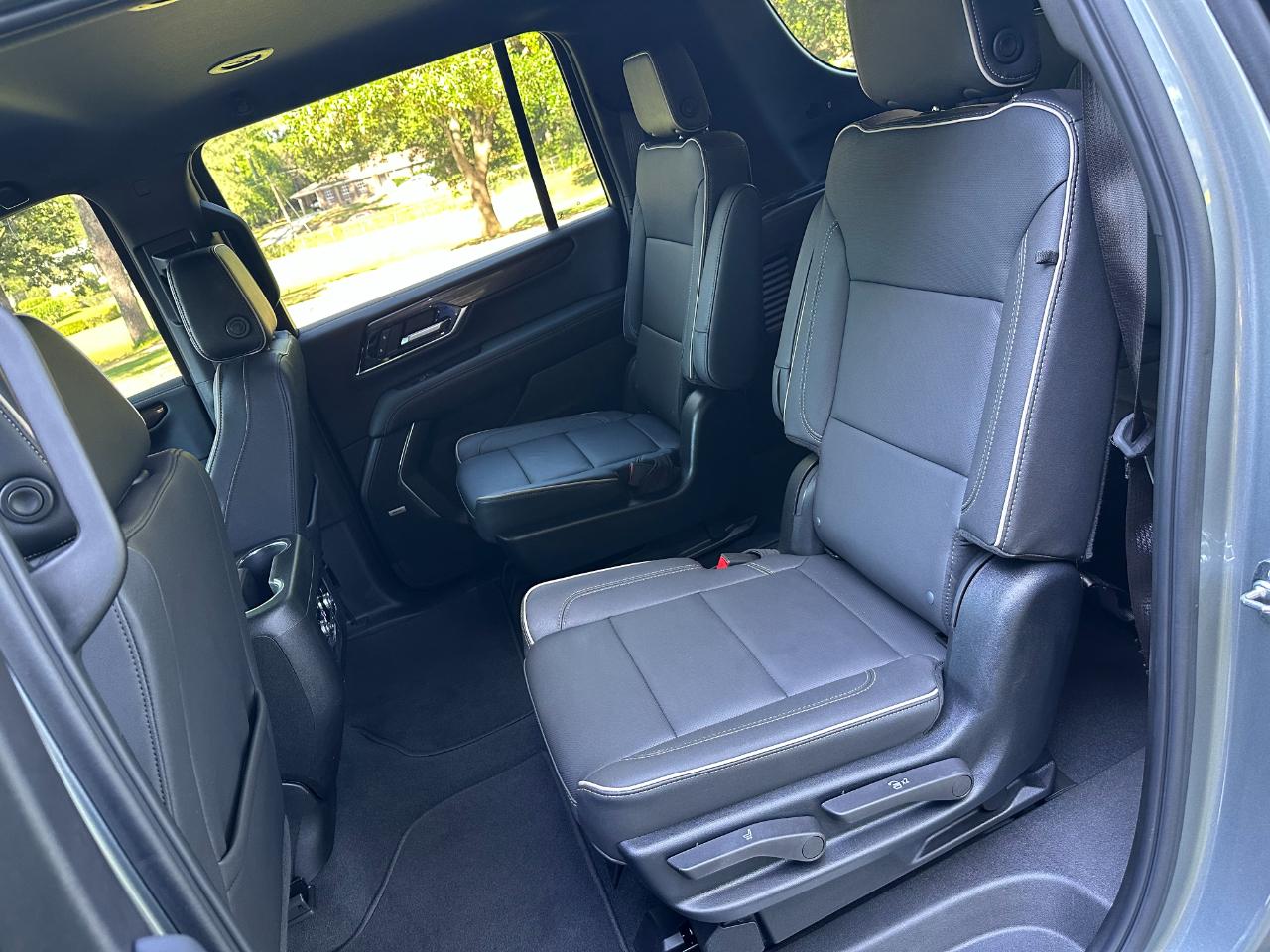 GMC Yukon XL 2WD 4dr Elevation 2025