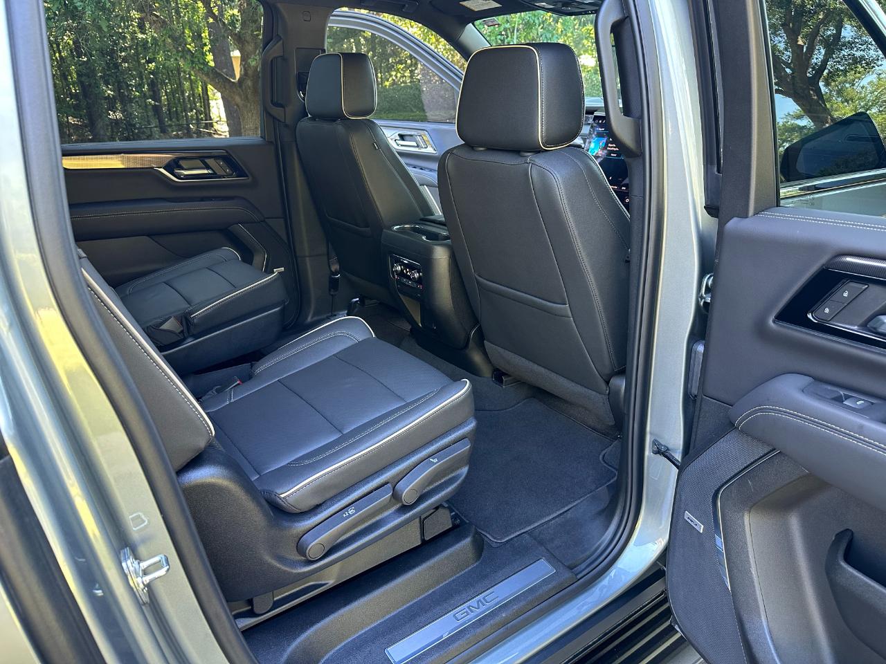 GMC Yukon XL 2WD 4dr Elevation 2025