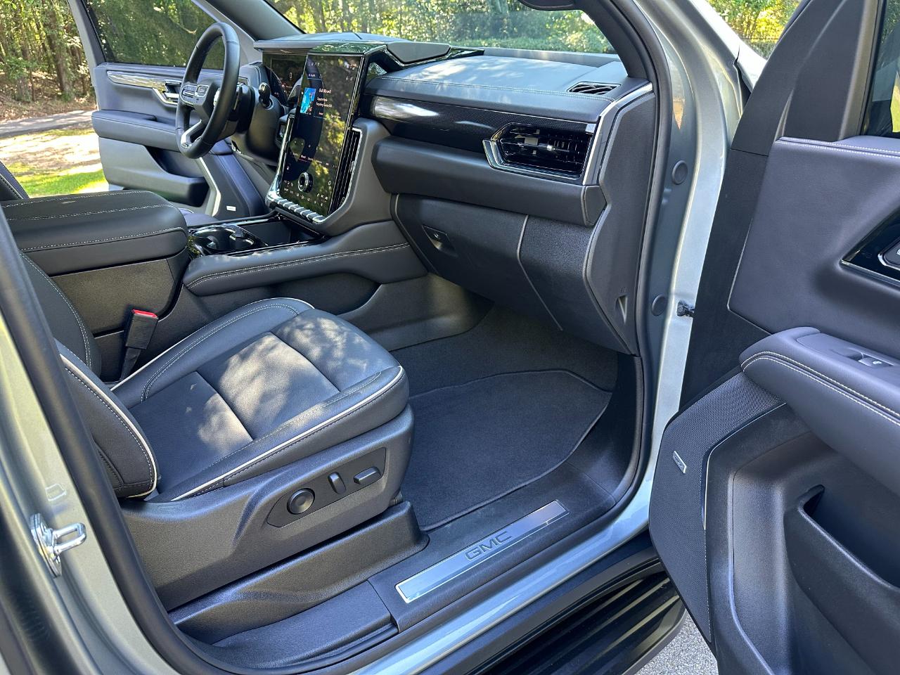 GMC Yukon XL 2WD 4dr Elevation 2025