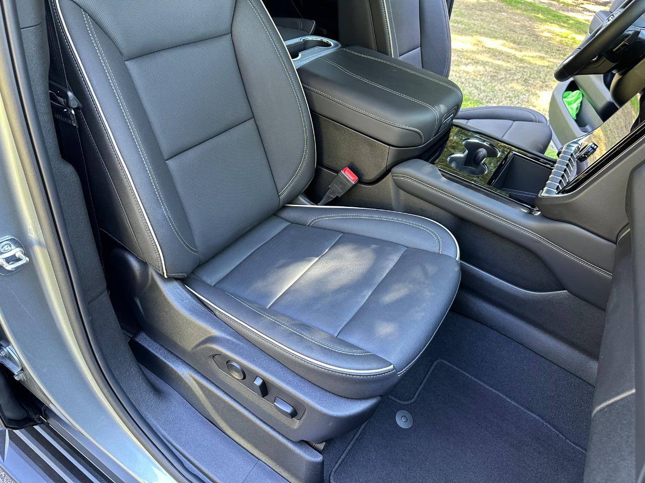 GMC Yukon XL 2WD 4dr Elevation 2025