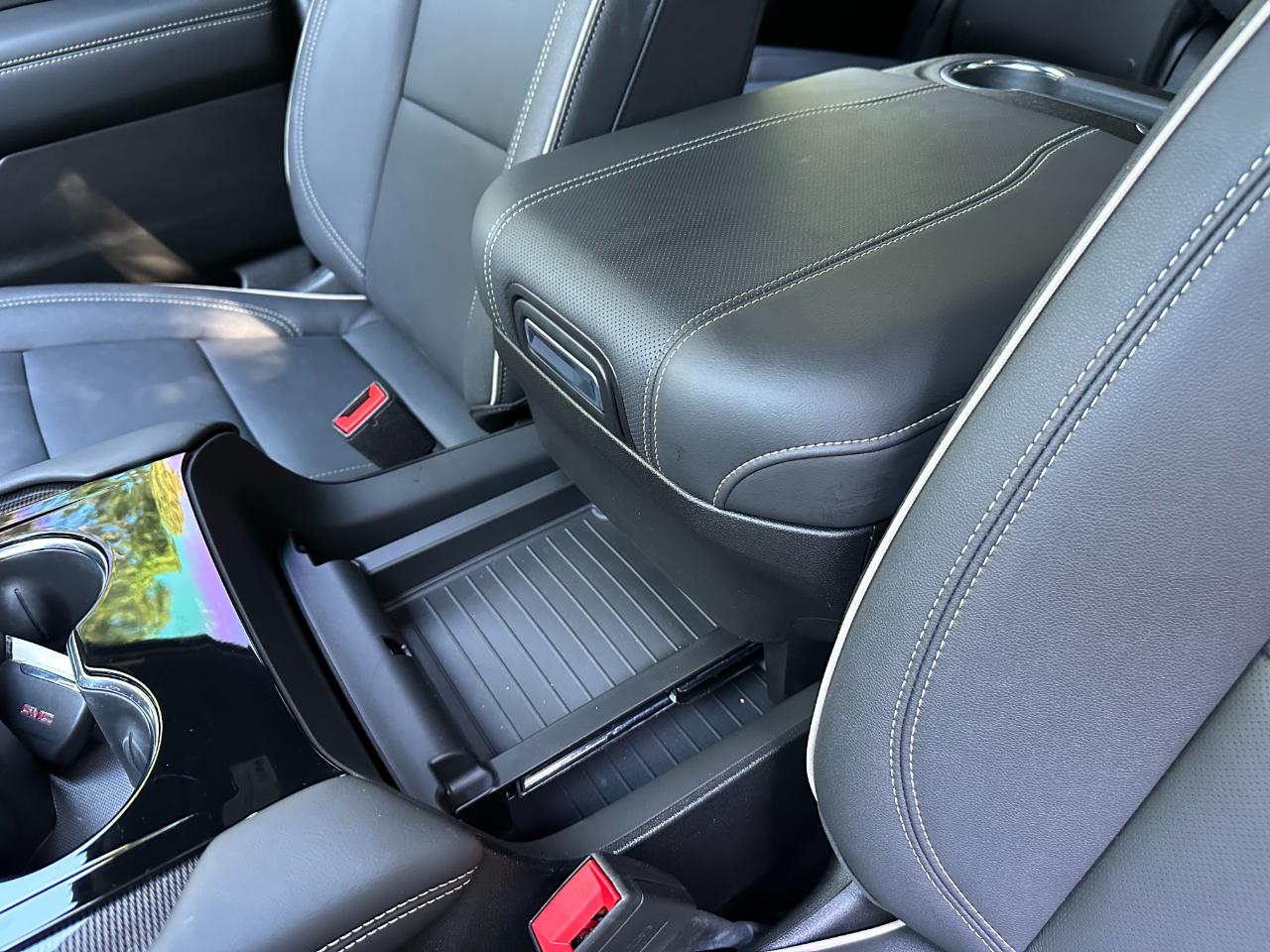 GMC Yukon XL 2WD 4dr Elevation 2025