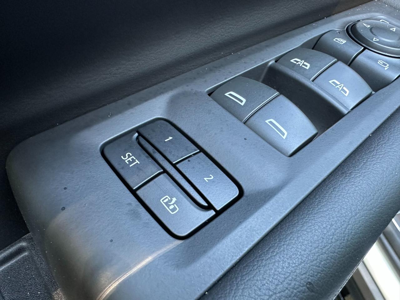 GMC Yukon 4WD 4dr AT4 2024