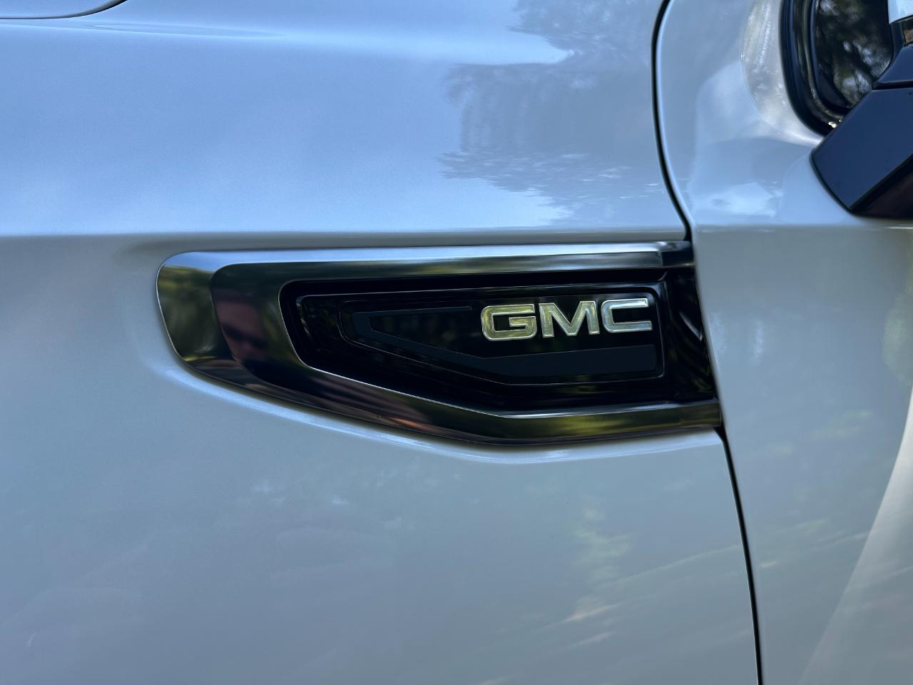 GMC Yukon 4WD 4dr AT4 2024