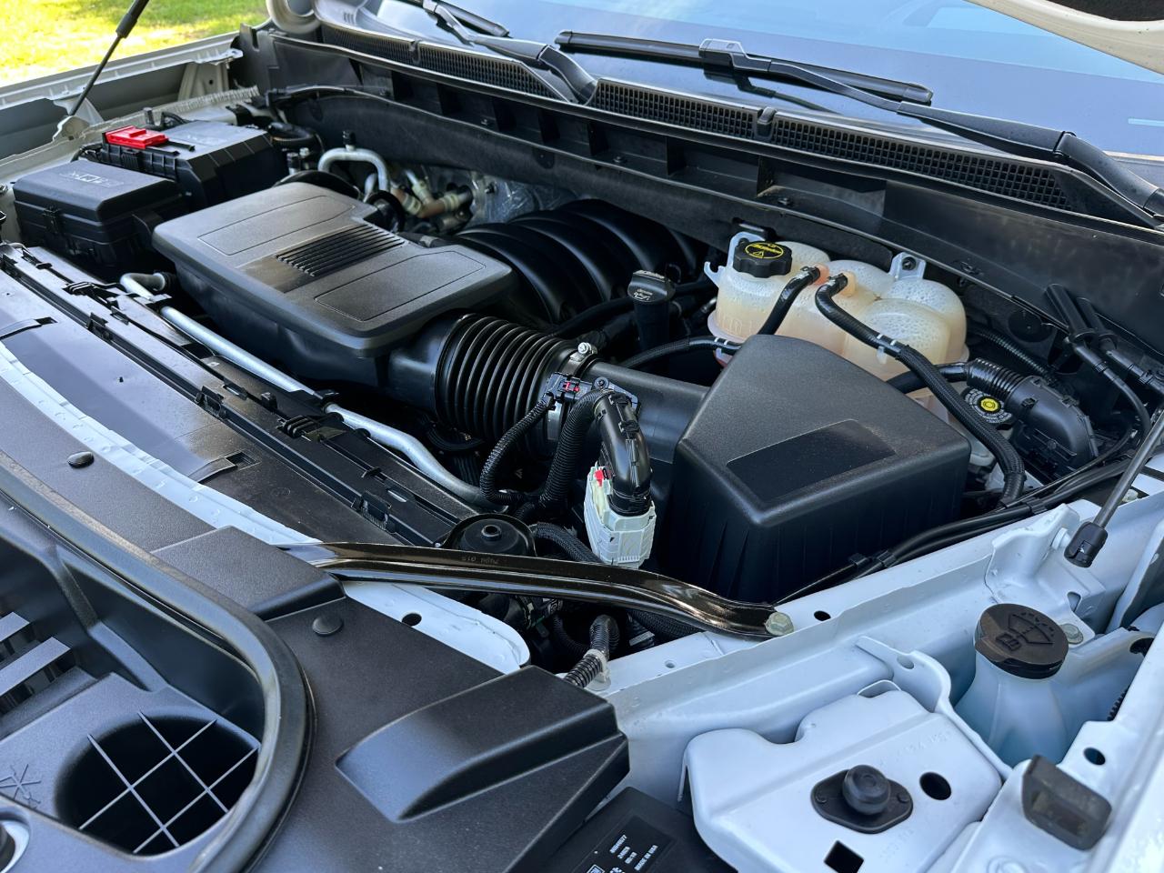 GMC Yukon 4WD 4dr AT4 2024