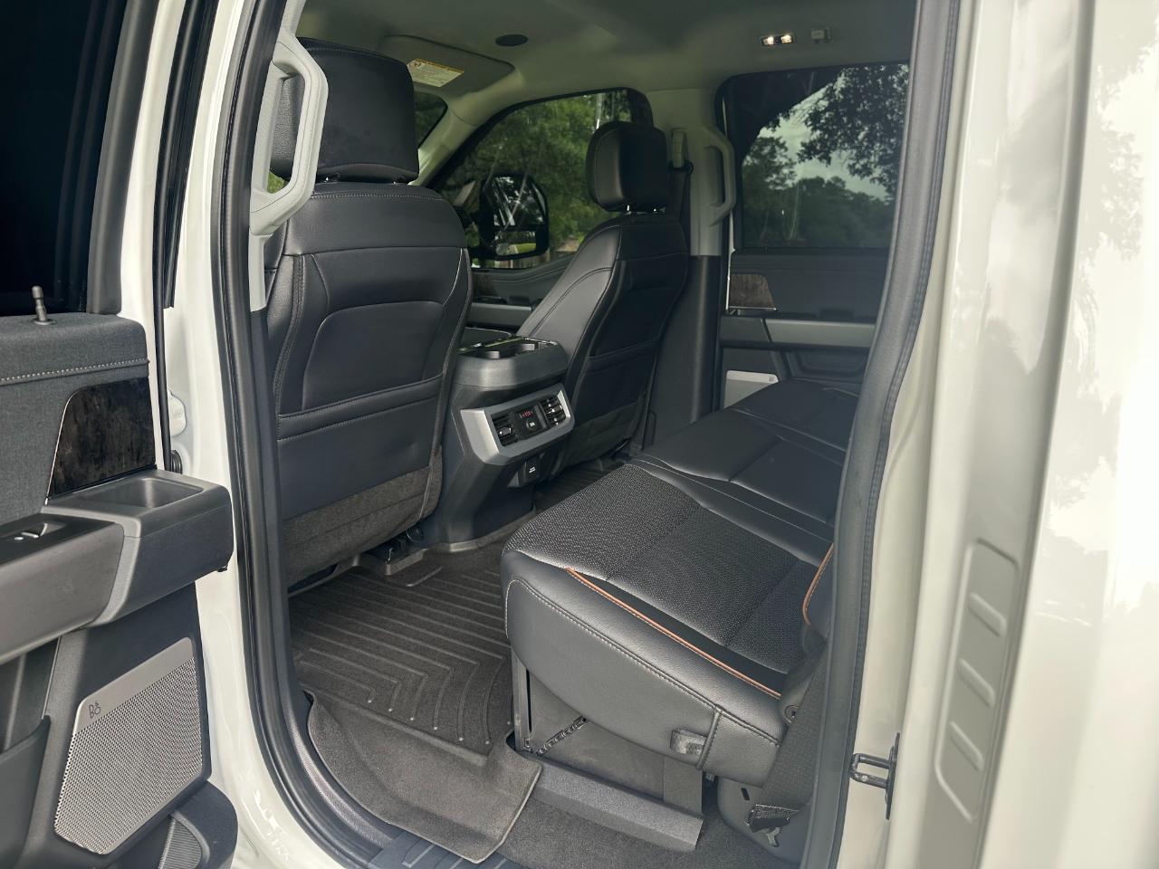 Ford Super Duty F-250 SRW Lariat 4WD Crew Cab 6.75' Box 2025