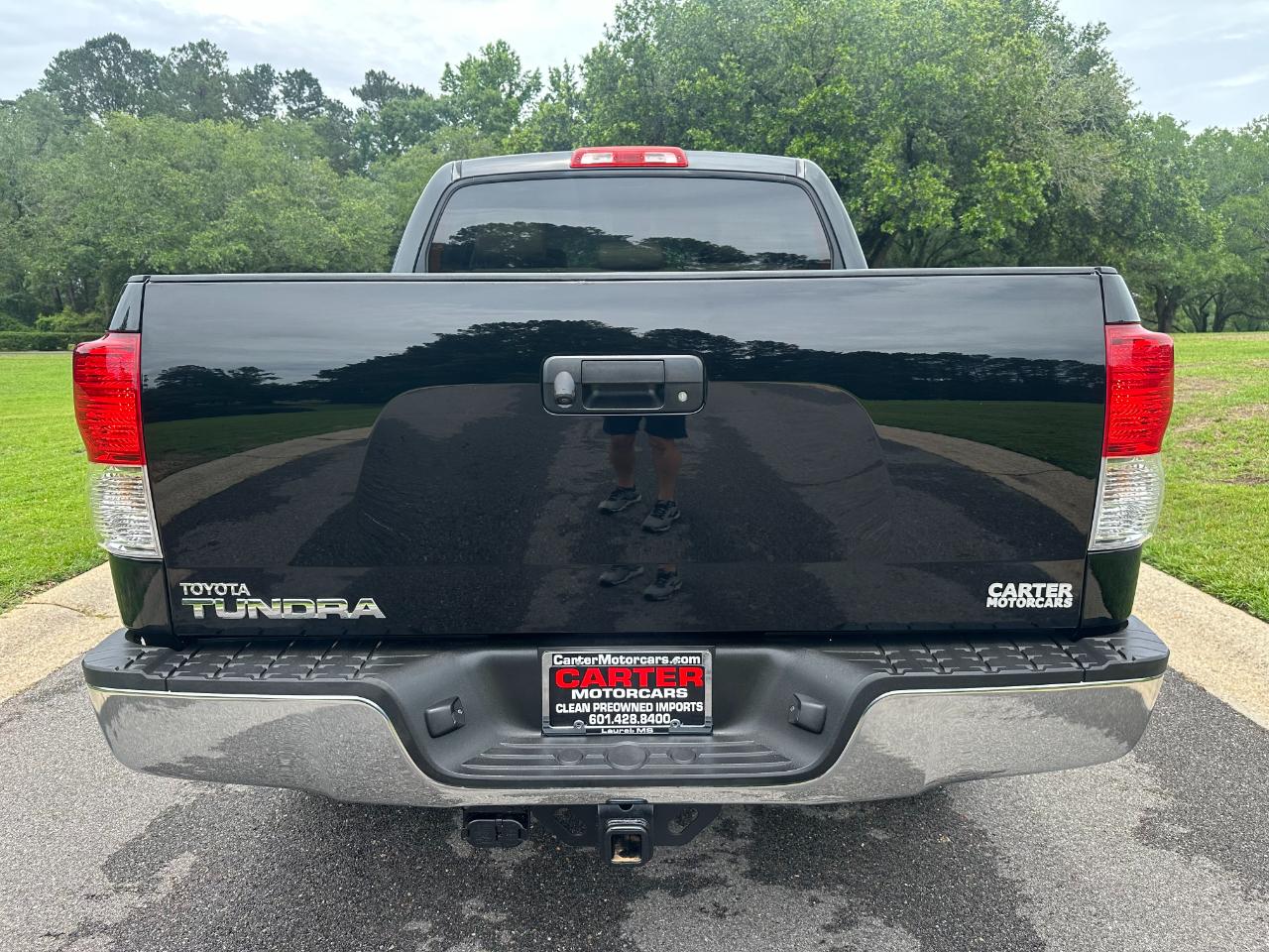Toyota Tundra 2WD Truck CrewMax 5.7L V8 6-Spd AT (Natl) 2011