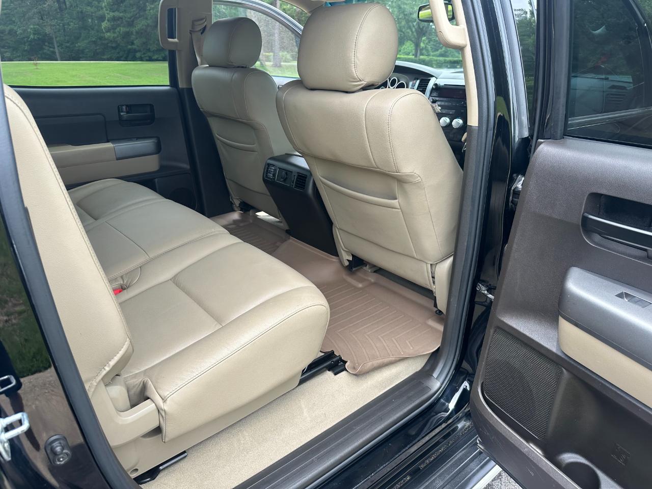 Toyota Tundra 2WD Truck CrewMax 5.7L V8 6-Spd AT (Natl) 2011