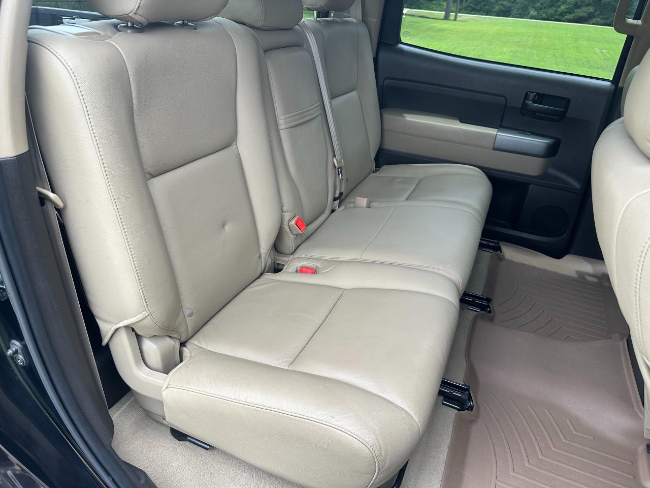 Toyota Tundra 2WD Truck CrewMax 5.7L V8 6-Spd AT (Natl) 2011
