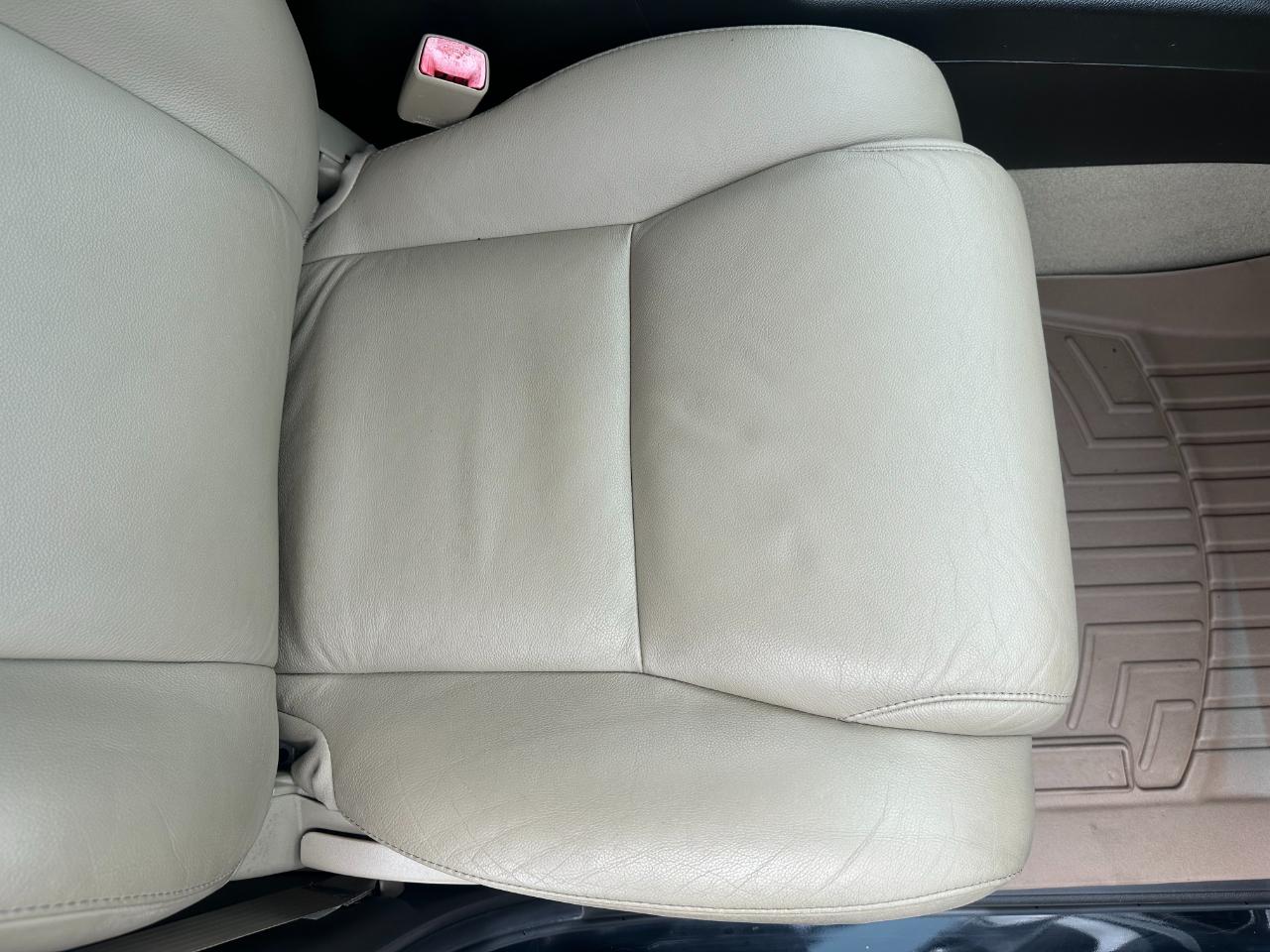 Toyota Tundra 2WD Truck CrewMax 5.7L V8 6-Spd AT (Natl) 2011
