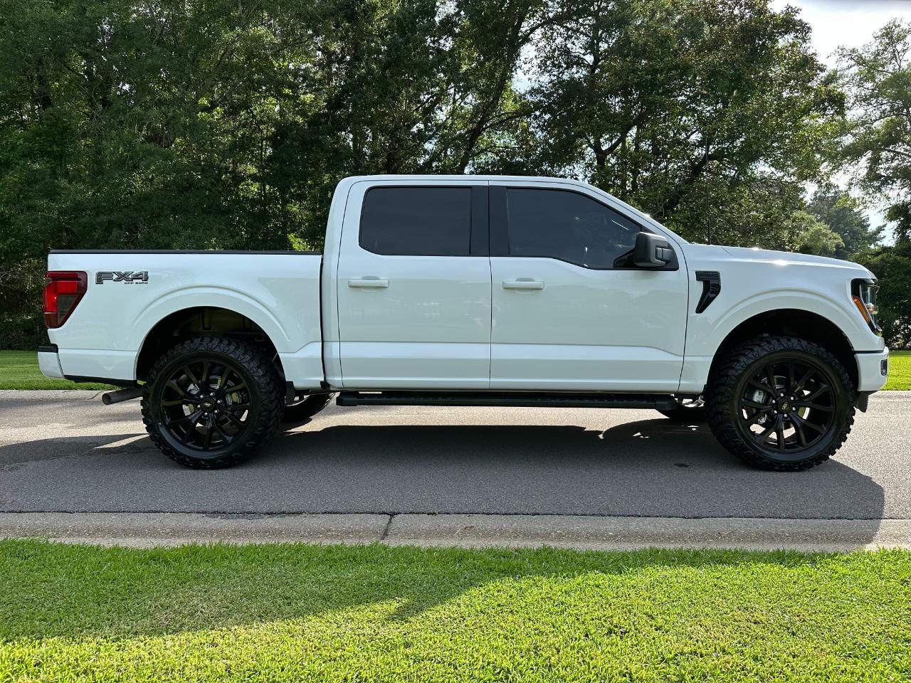 Ford F-150 XLT 4WD SuperCrew 5.5' Box 2025