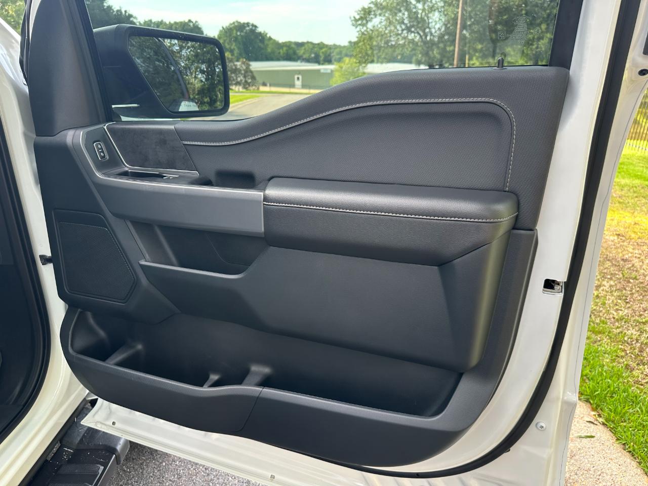 Ford F-150 XLT 4WD SuperCrew 5.5' Box 2025