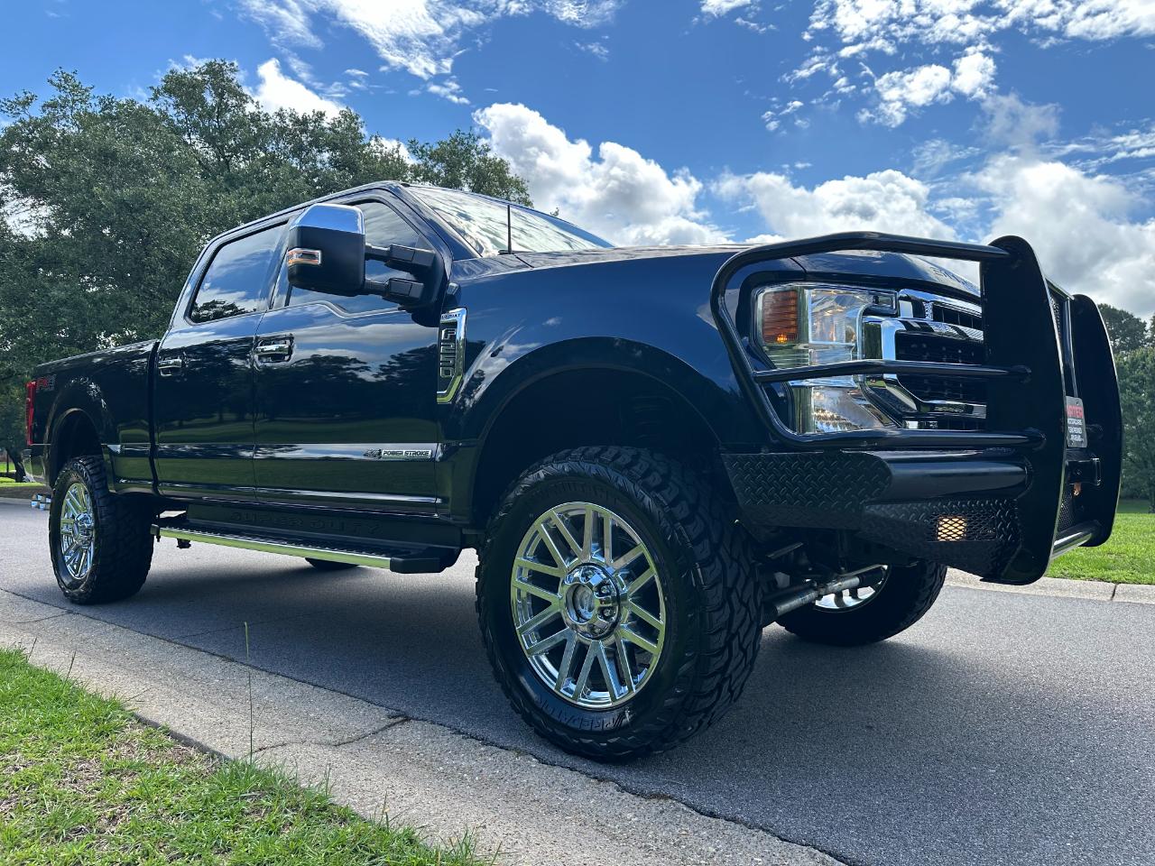 Ford Super Duty F-250 SRW Lariat 4WD Crew Cab 6.75' Box 2022