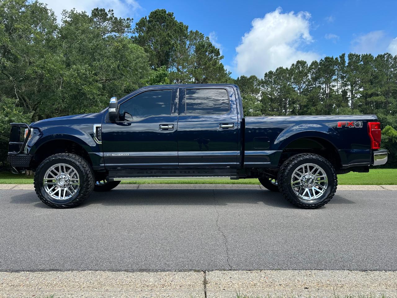 Ford Super Duty F-250 SRW Lariat 4WD Crew Cab 6.75' Box 2022