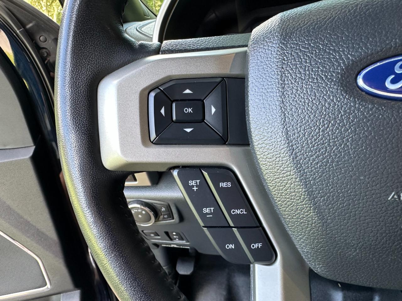 Ford Super Duty F-250 SRW Lariat 4WD Crew Cab 6.75' Box 2022
