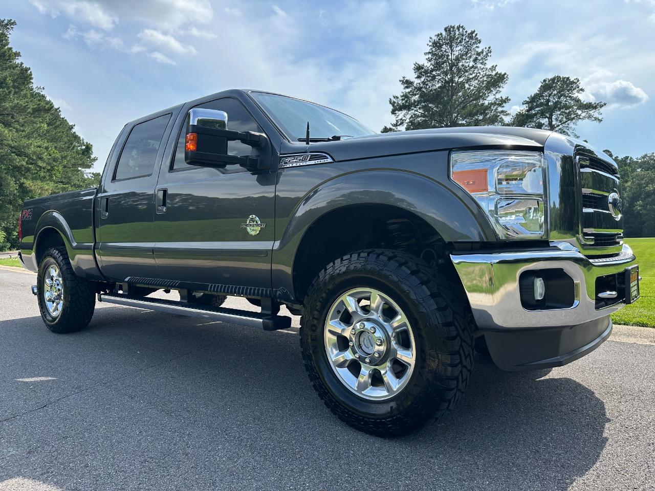 Ford Super Duty F-250 SRW 4WD Crew Cab 156" Lariat 2016
