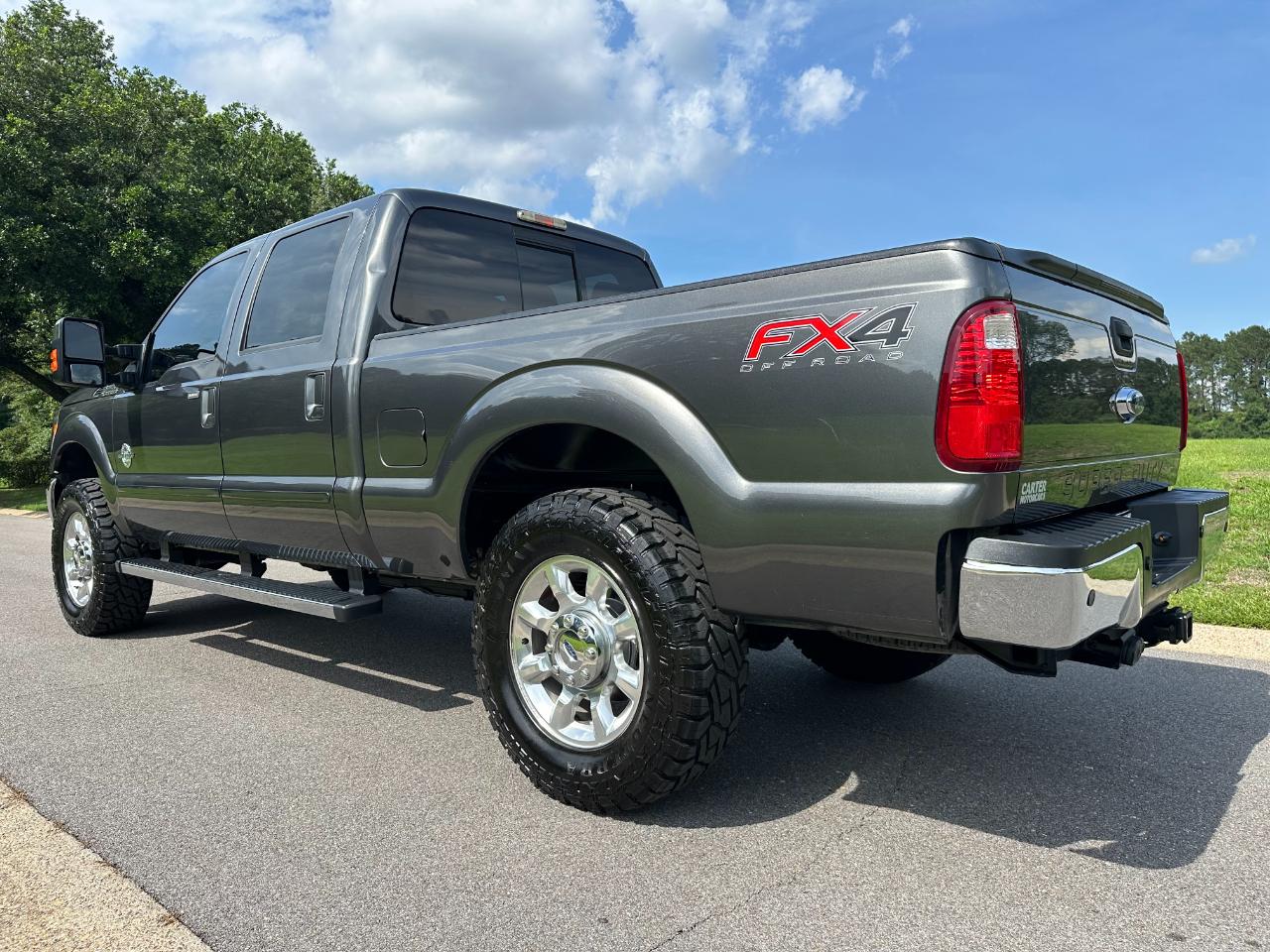 Ford Super Duty F-250 SRW 4WD Crew Cab 156" Lariat 2016
