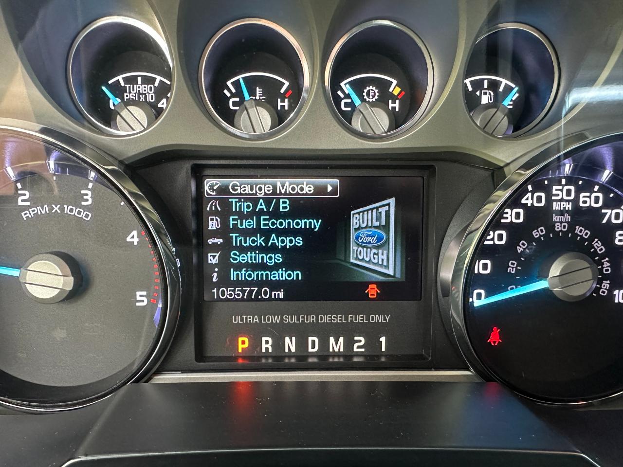 Ford Super Duty F-250 SRW 4WD Crew Cab 156" Lariat 2016