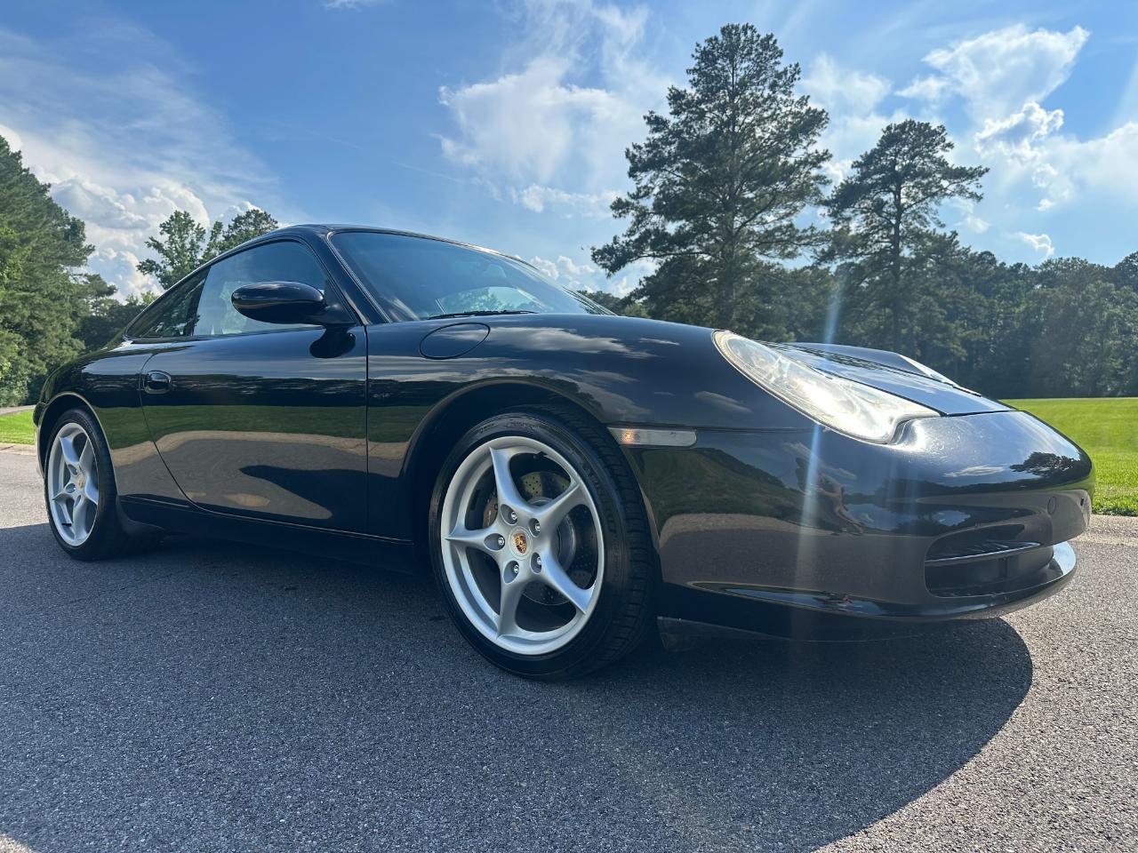 Porsche 911 Carrera 2dr Carrera Cpe 6-Spd Manual 2003