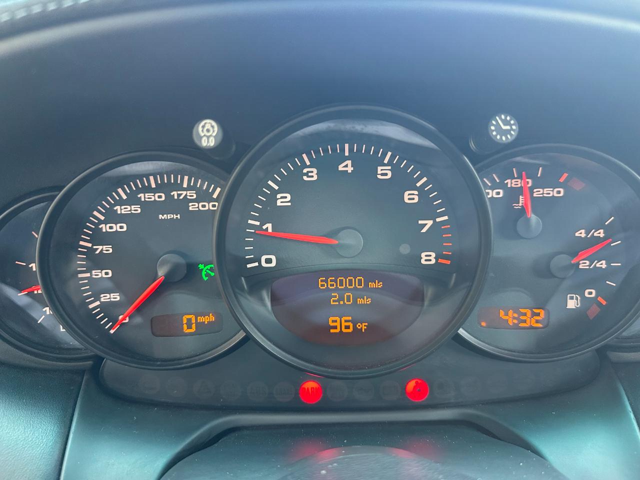 Porsche 911 Carrera 2dr Carrera Cpe 6-Spd Manual 2003