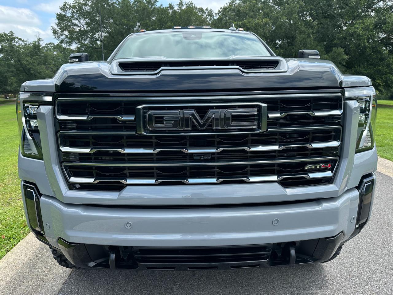 GMC Sierra 2500HD 4WD Crew Cab 159" AT4 2024