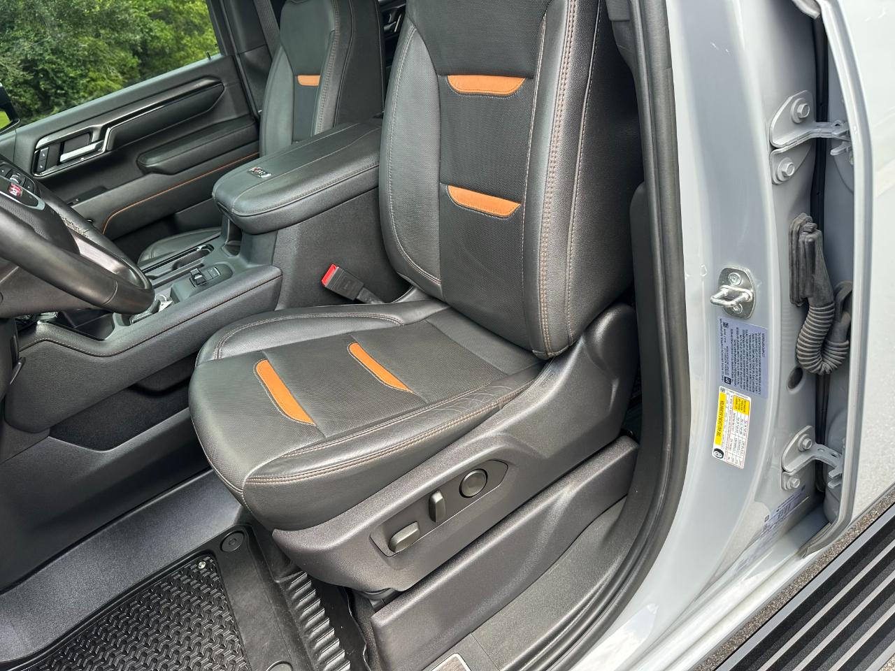 GMC Sierra 2500HD 4WD Crew Cab 159" AT4 2024