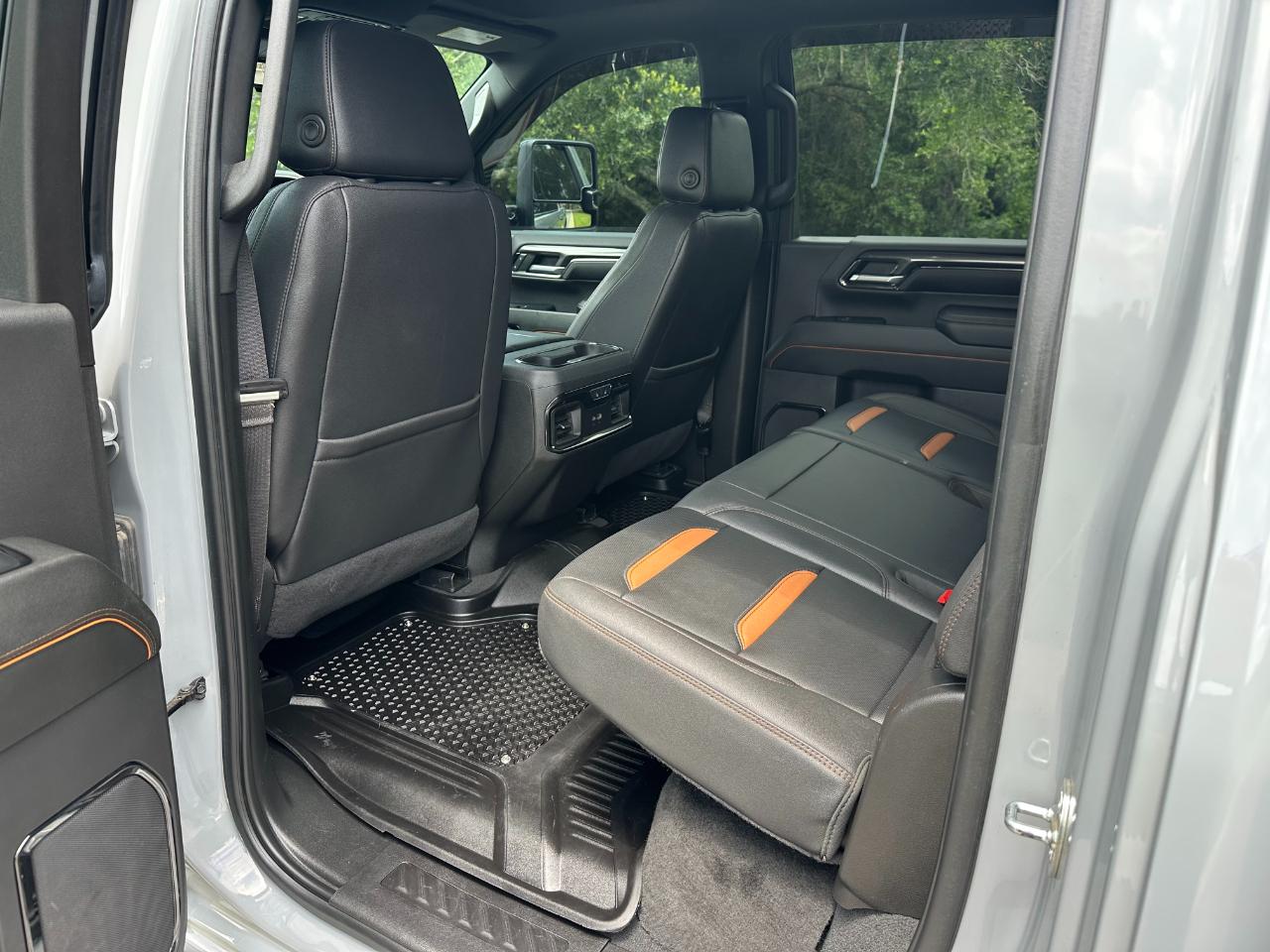 GMC Sierra 2500HD 4WD Crew Cab 159" AT4 2024