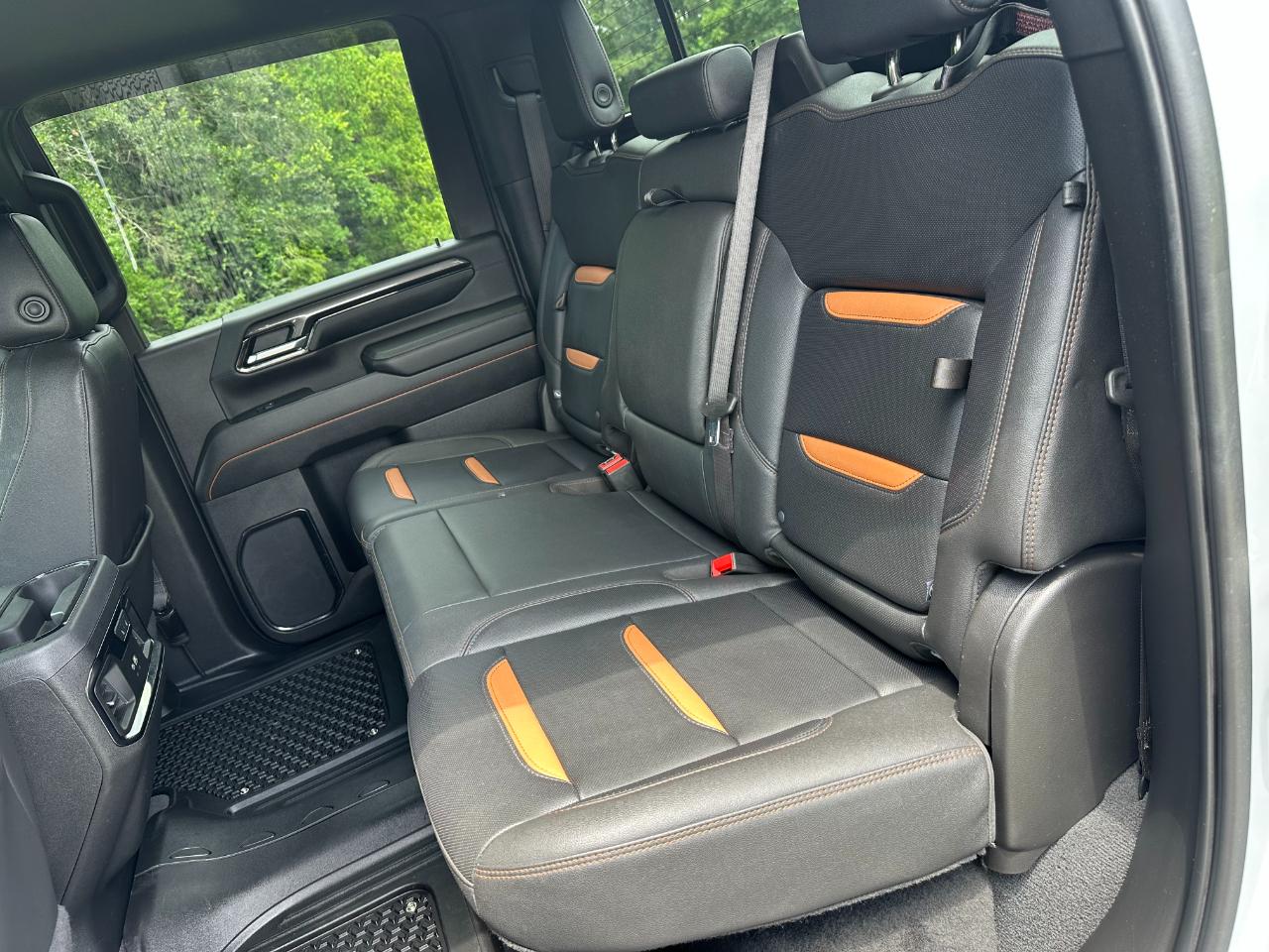 GMC Sierra 2500HD 4WD Crew Cab 159" AT4 2024