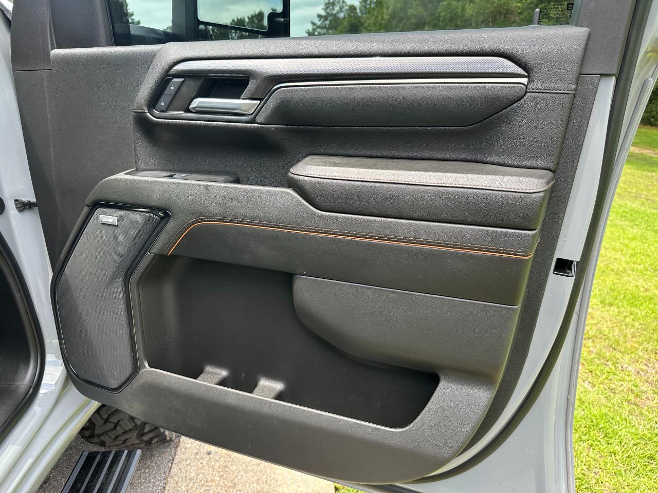 GMC Sierra 2500HD 4WD Crew Cab 159" AT4 2024