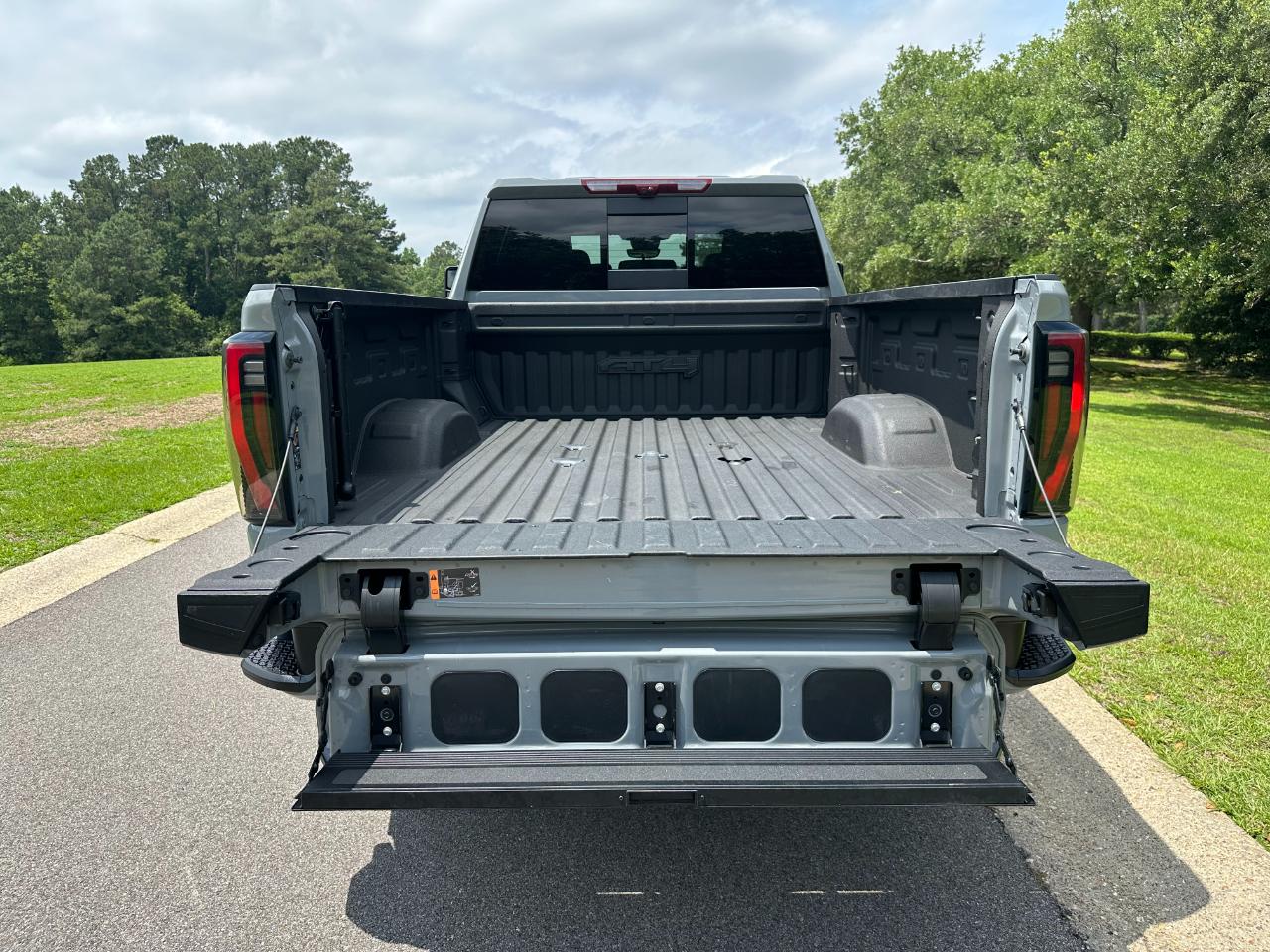 GMC Sierra 2500HD 4WD Crew Cab 159" AT4 2024
