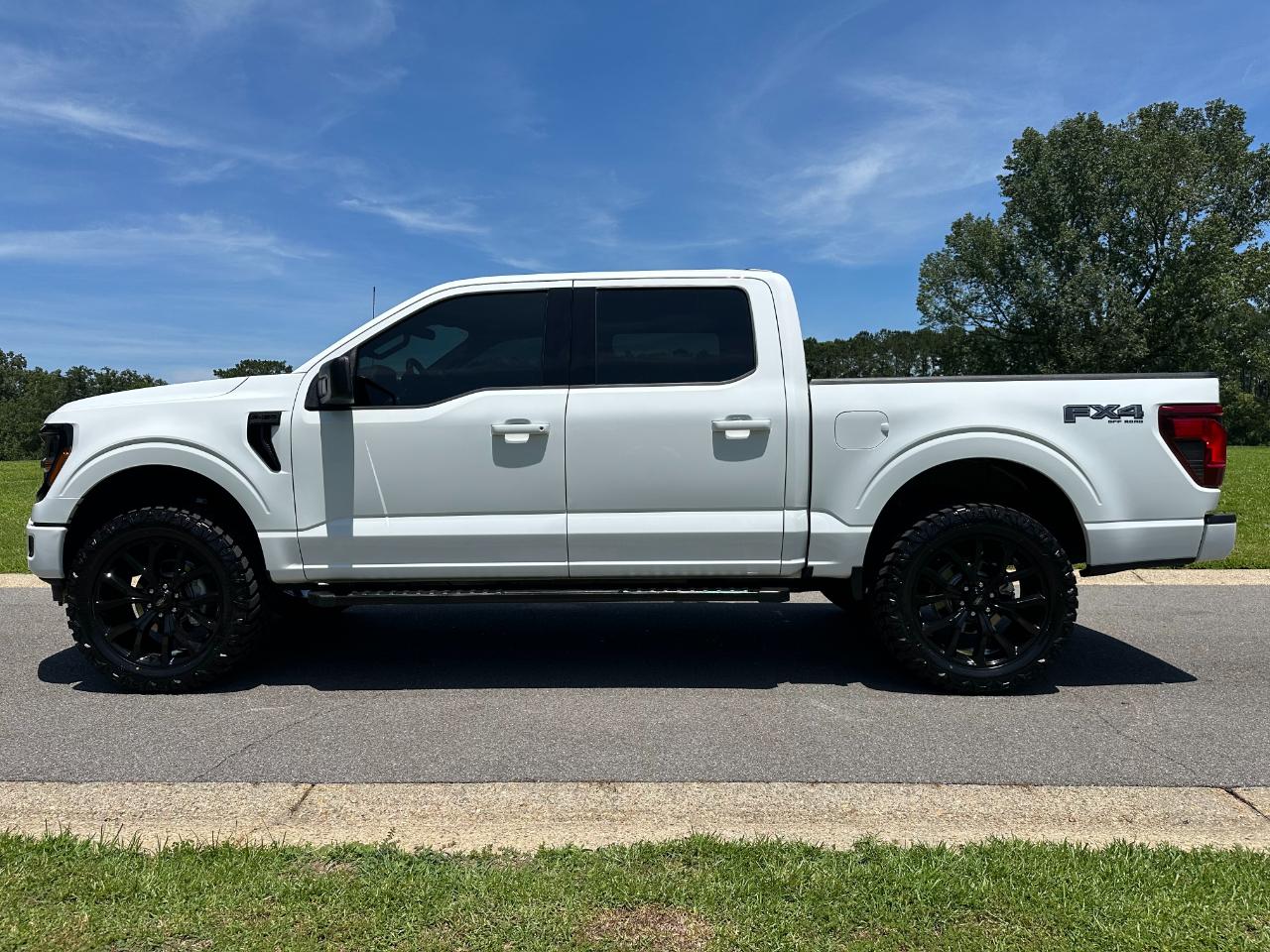 Ford F-150 XLT 4WD SuperCrew 5.5' Box 2025