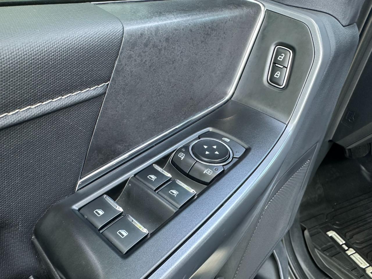 Ford F-150 XLT 4WD SuperCrew 5.5' Box 2025