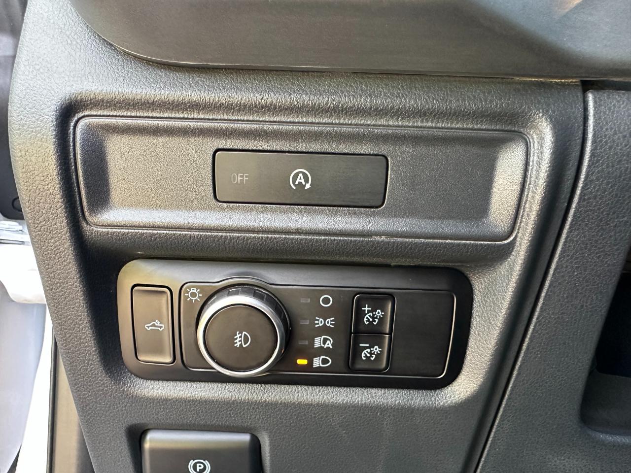 Ford F-150 XLT 4WD SuperCrew 5.5' Box 2025