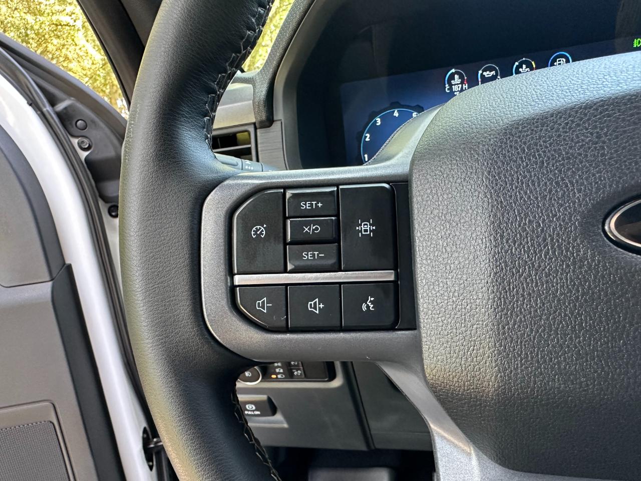 Ford F-150 XLT 4WD SuperCrew 5.5' Box 2025