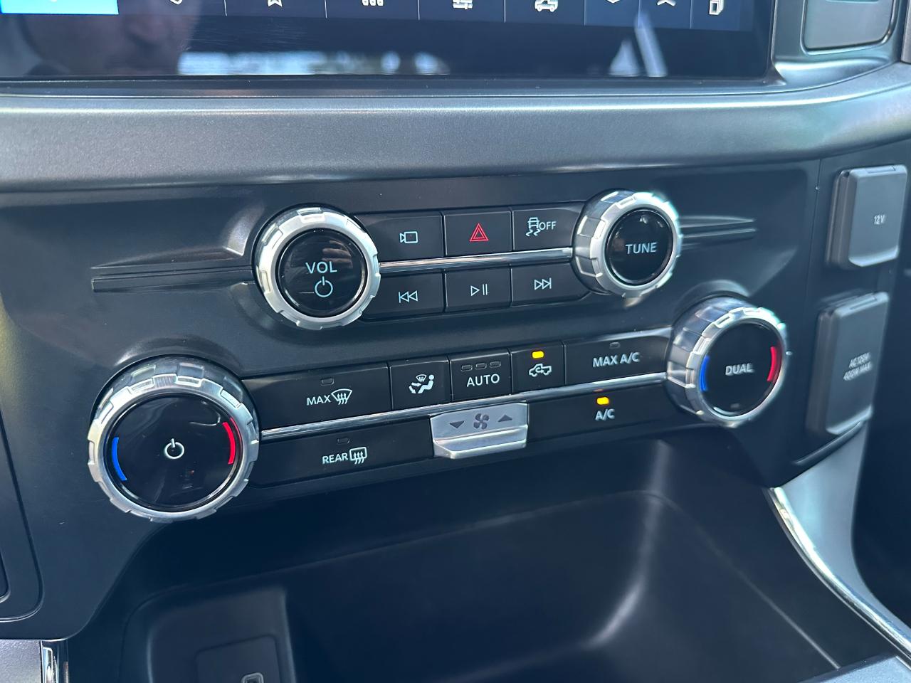 Ford F-150 XLT 4WD SuperCrew 5.5' Box 2025