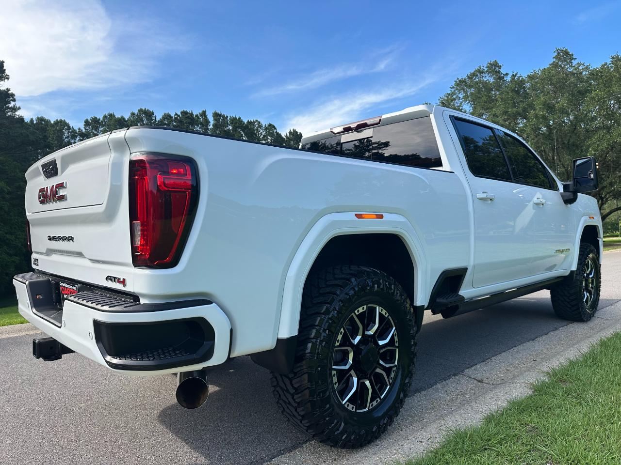 GMC Sierra 2500HD 4WD Crew Cab 159" AT4 2022