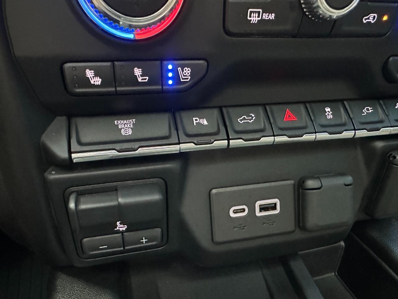 GMC Sierra 2500HD 4WD Crew Cab 159" AT4 2022