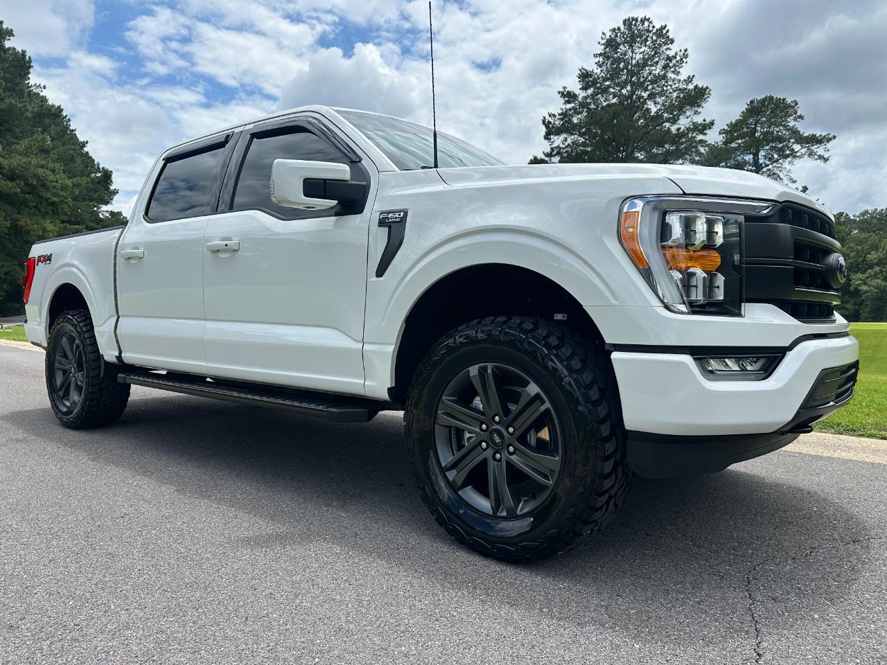 Ford F-150 Lariat 4WD SuperCrew 5.5' Box 2023