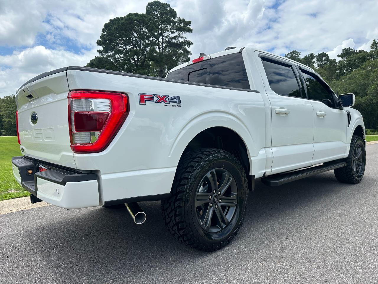 Ford F-150 Lariat 4WD SuperCrew 5.5' Box 2023