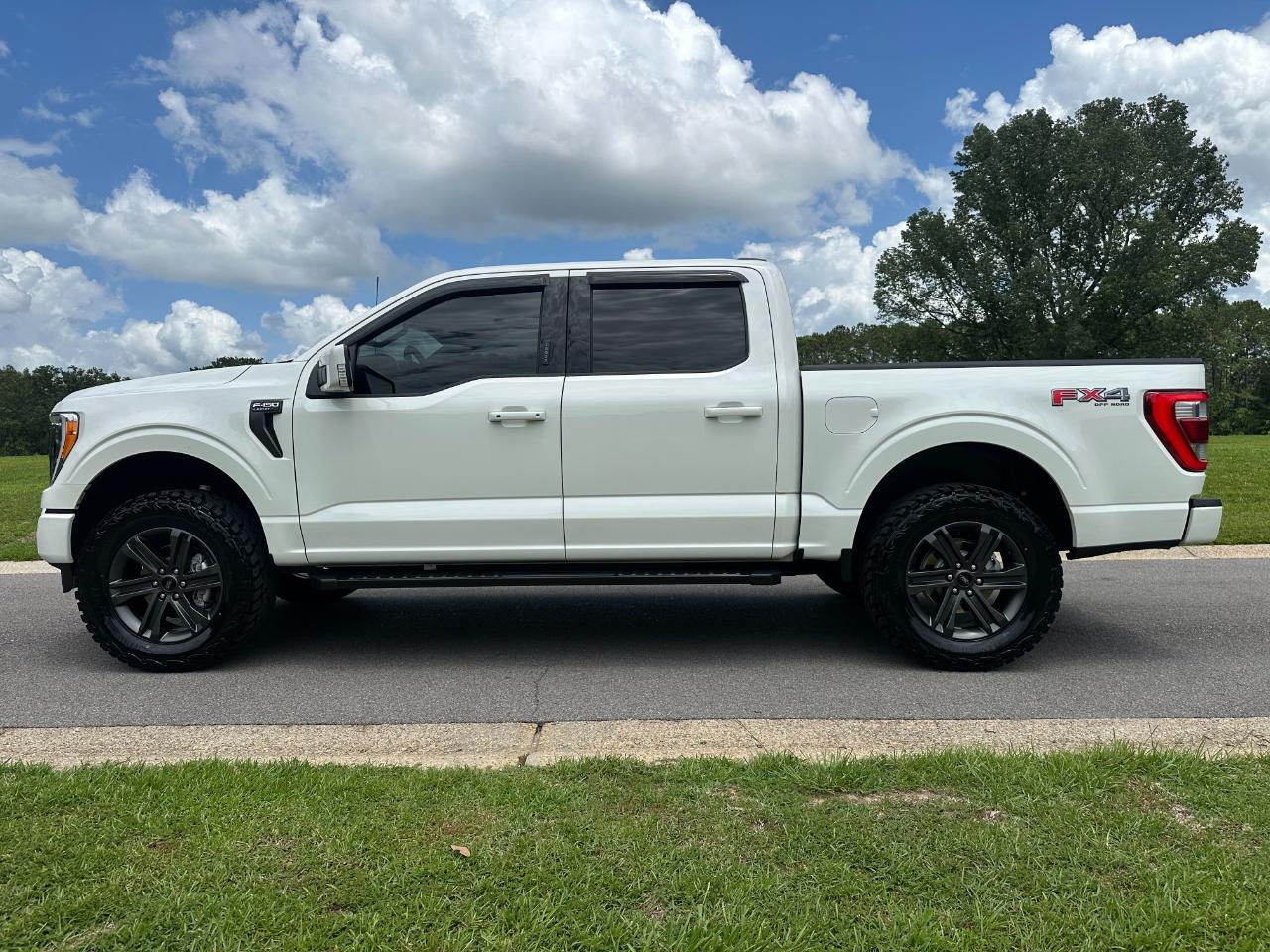 Ford F-150 Lariat 4WD SuperCrew 5.5' Box 2023