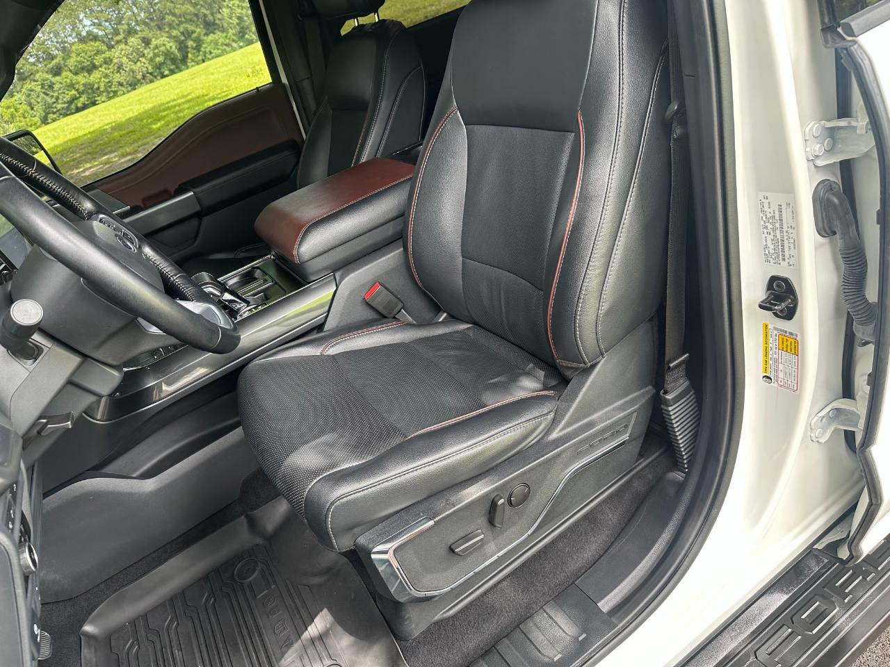 Ford F-150 Lariat 4WD SuperCrew 5.5' Box 2023