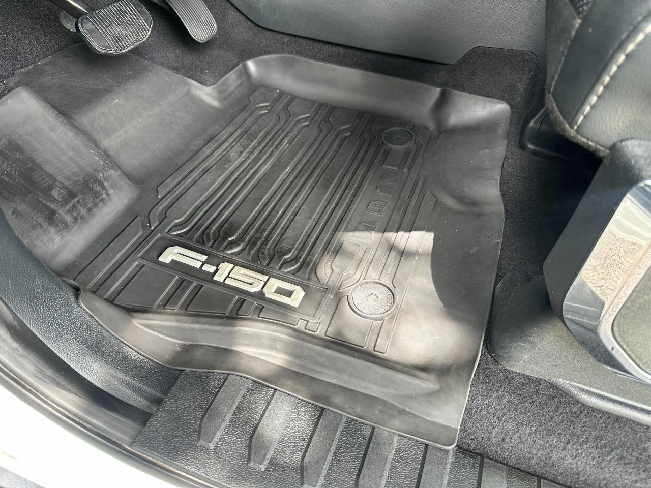 Ford F-150 Lariat 4WD SuperCrew 5.5' Box 2023