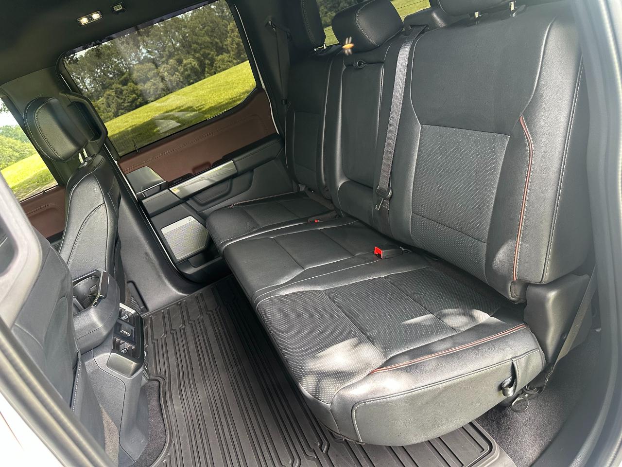 Ford F-150 Lariat 4WD SuperCrew 5.5' Box 2023