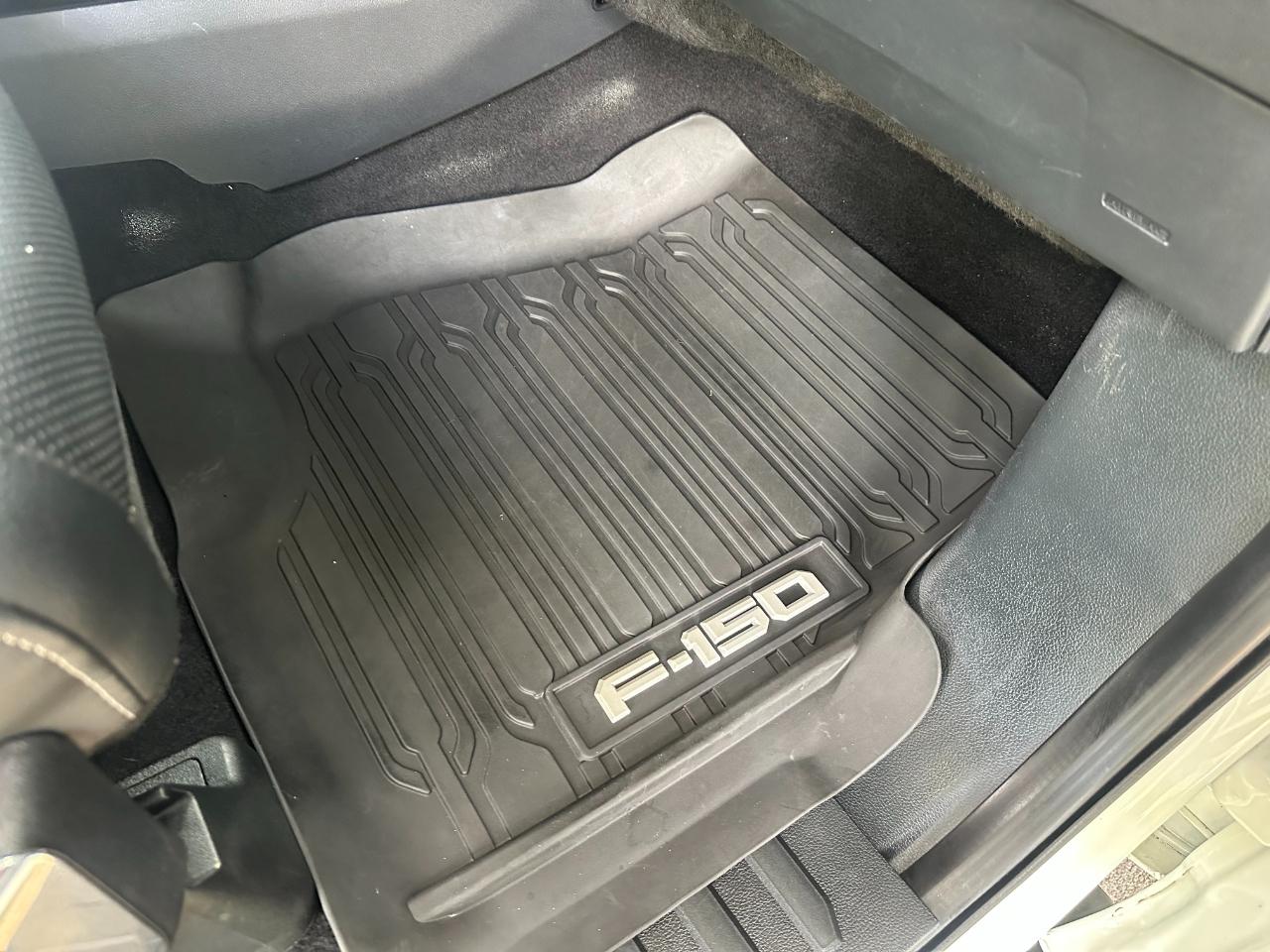 Ford F-150 Lariat 4WD SuperCrew 5.5' Box 2023