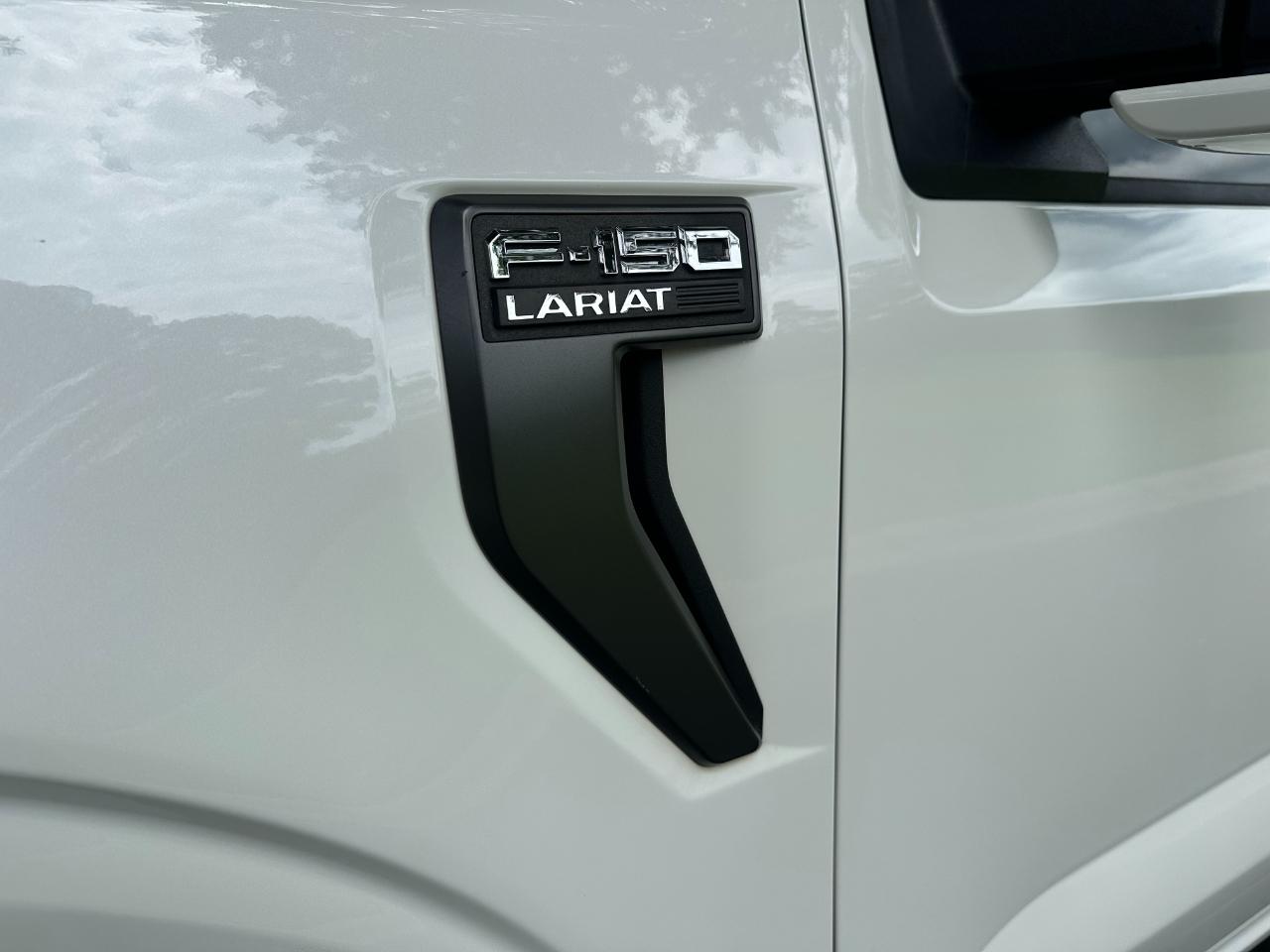 Ford F-150 Lariat 4WD SuperCrew 5.5' Box 2023