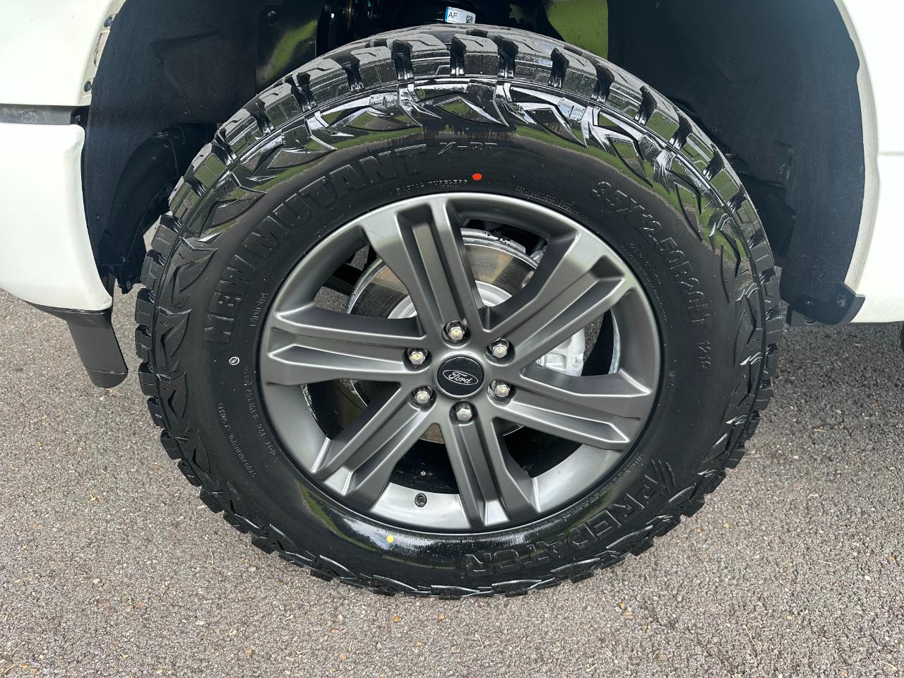 Ford F-150 Lariat 4WD SuperCrew 5.5' Box 2023