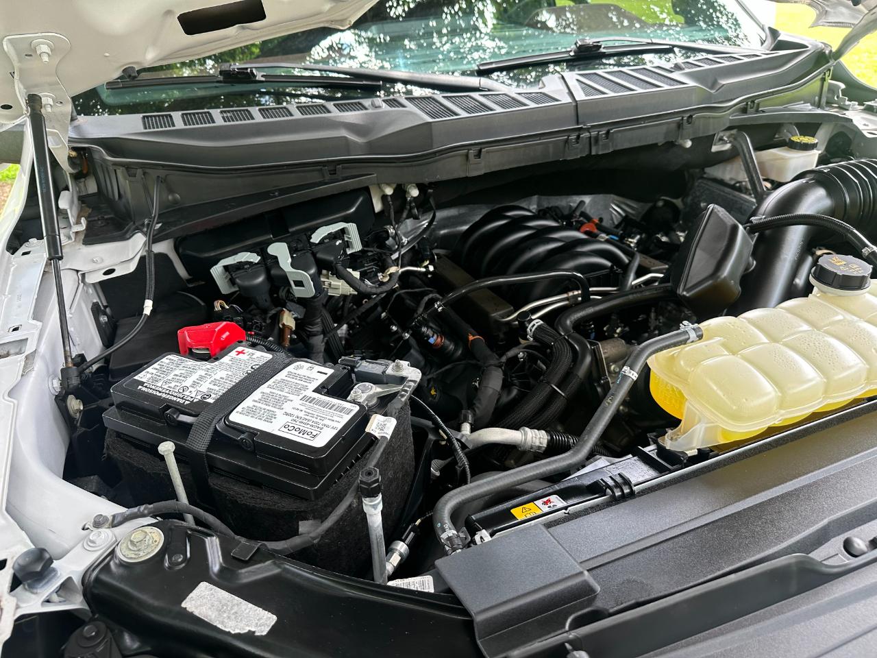 Ford F-150 Lariat 4WD SuperCrew 5.5' Box 2023