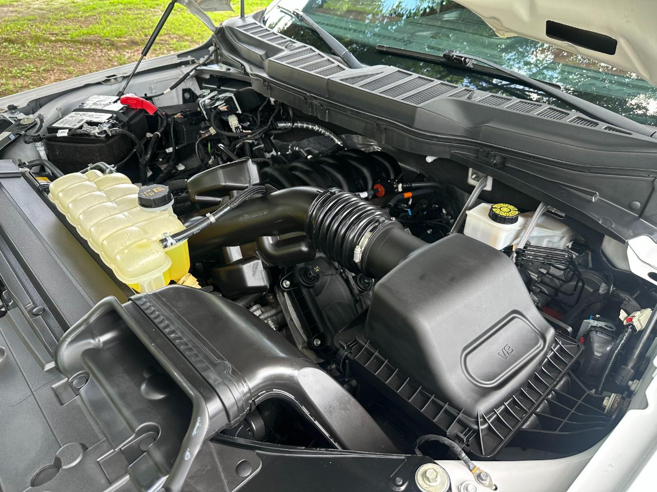 Ford F-150 Lariat 4WD SuperCrew 5.5' Box 2023